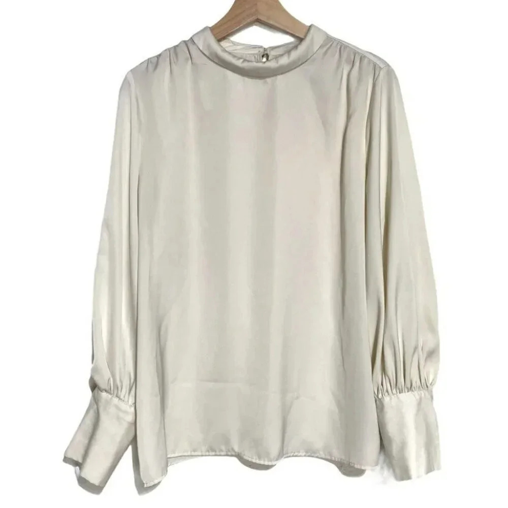 Who What Wear L ivory puffy sleeve blouse